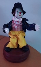 1 Très Joli Clown Automate Musical en Porcelaine Fine sur son socle en bois