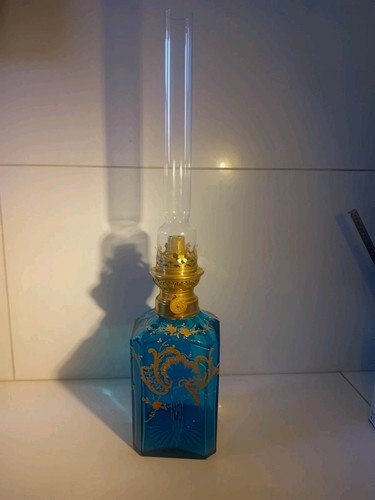 Ancienne lampe pétrole - ancienne,