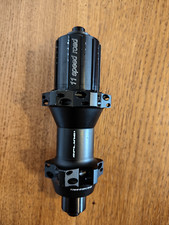 Moyeu arrière DT SWISS 350 spline 11 vitesses road + corps de roue libre hg