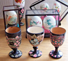 LOT de 3 COQUETIERS en Bois  Peints à la Main Ukraine Idéal SUPPORT OEUFS PEINTS