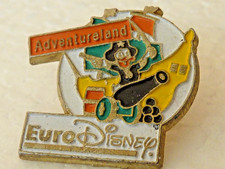 pin's pins badge. disney euro Disney  Adventureland   tab1