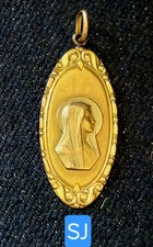 Superbe Médaille Religieuse Art Déco En Plaqué Or 31 x 13,5 mm De La Vierge 1932