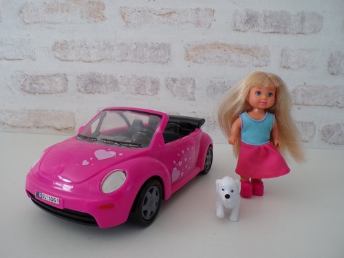 Voiture cabriolet poupée - -,