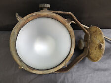 Design industriel gros projecteur en fonte époque début XXe marque BBT