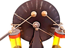 Instrument scientifique -Machine de Wimshurst signée par "Radiguet"