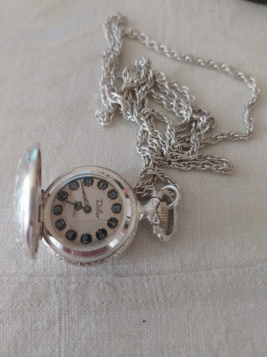 Joli montre difor pendentif - joli,