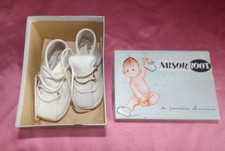 Anciennes chaussures peau - anciennes,