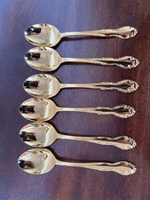 6 cuillères à entremets ,métal doré, Lg 17 cm