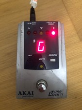 Akai Tune Lock T1 - Accordeur guitare/basse