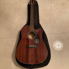 Guitare acoustique Fender