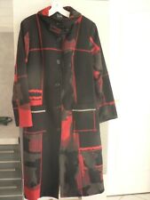 MANTEAU MARQUE PAUSE CAFE type desigual TAILLE 46 ROUGE ET NOIR neuf