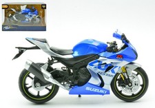 Miniature Moto auto 1:12