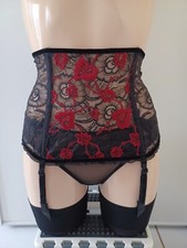 AUBADE SERRE TAILLE / PORTE JARRETELLE TAILLE M COULEUR NOIR REF 3952