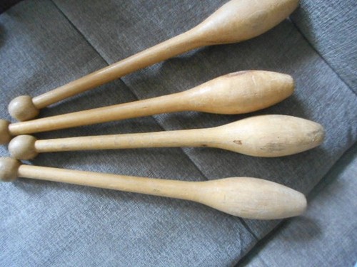 Quilles jonglage en bois - 4,