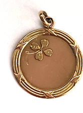 pendentif médaille or rose 18 K ancienne avec petit trèfle