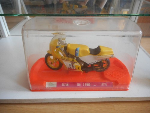 Moto guiloy suzuki 500 - 500, s.pons