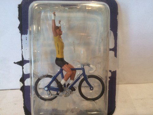 Cycliste maillot jaune - maillot, credit