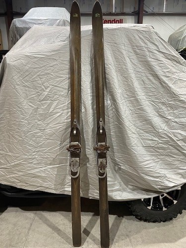 Vintage 1940 wooden - vintage,