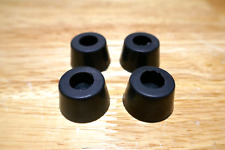 LOT DE 4 PIEDS EN CAOUTCHOUC POUR AMPLIFICATEUR NEUF / FEET FOR AMPLIFIER