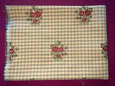 tissu vintage ameublement décor floral  larg 68 cm x H 74  cm réf B894