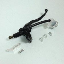 Maître cylindre frein avant