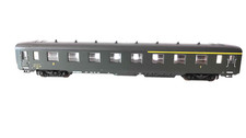 VOITURE 1/2e cl  SNCF  Type DEV  A3B5   Verte - Epoque III -Lima  309123 - HO