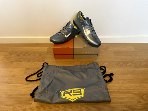 Nike mercurial vapor - iii, r9