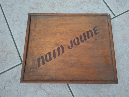 Jeu nain jaune ancien - jaune, en