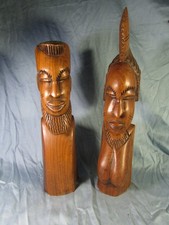 Bustes d 'un  couple africain en bois sculpté, Travail artisanal, hauteur 41 cm