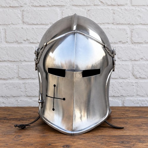 Casque barbute médiéval - de,