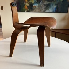 Early 5/2/5 Herman Miller
