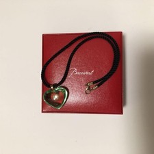 Collier coeur de Baccarat tour