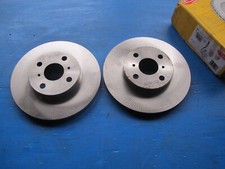 Disques de freins avant Delphi pour: Toyota: Yaris, Yaris Verso