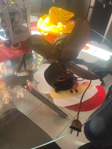 Ventilateur vintage noir - vintage,