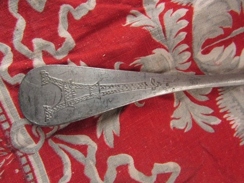 Ancienne cuillere etain - en,