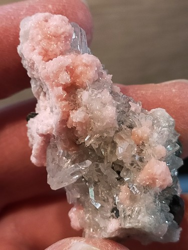Jolie petite rhodochrosite - jolie,