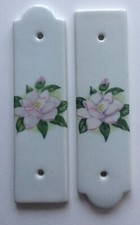 Paire de plaques de proprete en porcelaine de  Limoges decor floral  n° 3