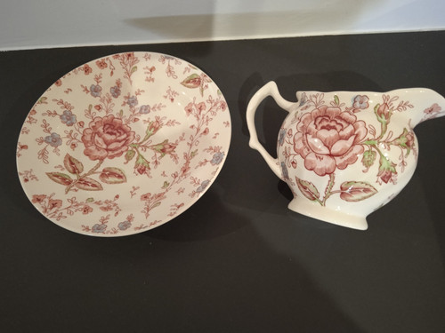 Johnson brothers rose chintz - johnson,