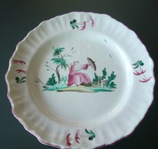 1019- ASSIETTE EN FAIENCE DE