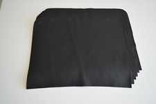 chute de cuir noir grainé