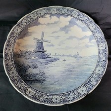 ASSIETTE MURALE FAÏENCE DE " DELFT " -- Décor PAYSAGE MOULIN  -- Dim 39,5 cm