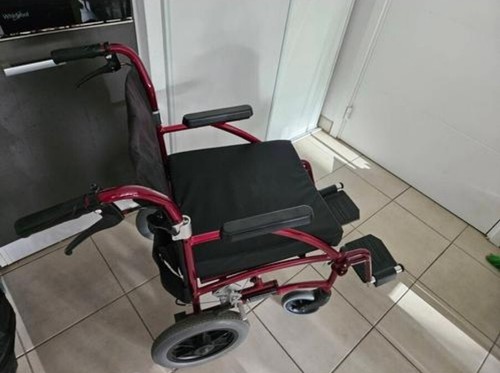Fauteuil roulant pliable - fauteuil,
