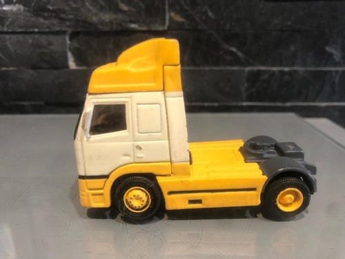 Camion miniature vintage