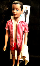 Barbie VTG Ken brun #750 Mattel années 1960- boîte TBE, support, accessoires