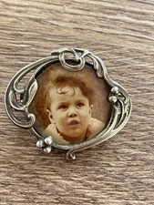 Ancienne broche porte photo en argent massif époque art nouveau