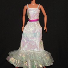 Robe de la Barbie Crystal vintage / vêtement poupée Barbie