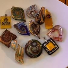 lot de 12  pendentifs  en verre  soufflé  dont certains  MURANO