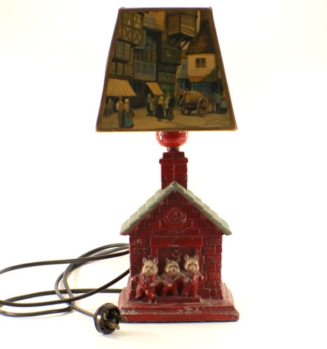 Three little pig lamp - three, red