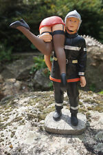 POM134 FIGURINE  POMPIER AVEC