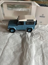LAND ROVER DEFENDER BLEU